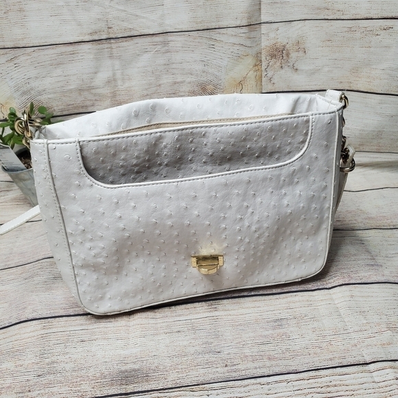 The Limited white over the shoulder purse - Picture 2 of 8